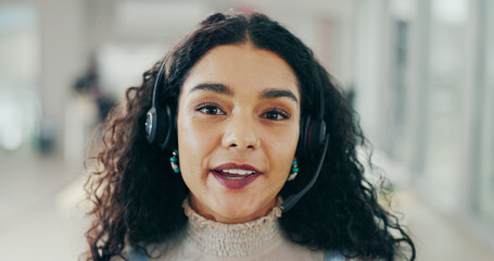 Aufkleber - call center, headset and portrait of woman for customer support, online service and consulting video