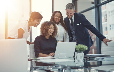 Poster - Laptop, smile or business people in meeting with news for feedback, discussion or teamwork. Corporate report, online research or financial advisor talking to economists for economy or collaboration