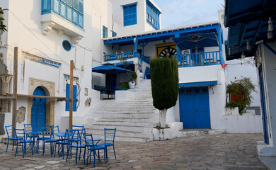 Wall Mural - Il caratteristico villaggio di Sidi Bousaid si trova vicino a Cartagine e si distingue per i colori bianco e azzurro delle sue case. Cartagine, Tunisia, Africa del Nord