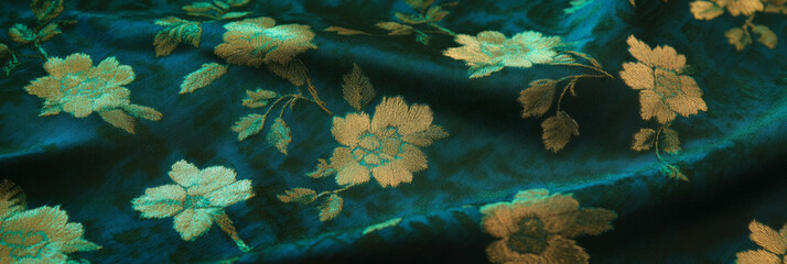 Aufkleber - Elegant green damask tablecloth featuring ornate floral patterns and rich textures