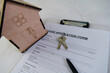 © gamerxtc - Lease application form and house keys on a desk