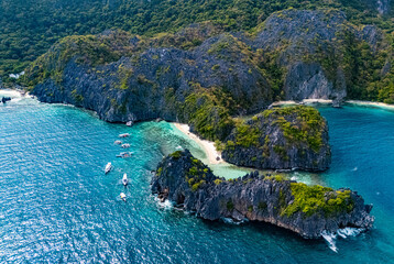 Wall Mural - Palilo Beach on Matinloc Island, Palawan, Philippines