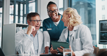 Aufkleber - Hospital, happy and doctors on tablet in meeting for consulting, teamwork and medical advice. Healthcare, clinic and man and women on digital tech for collaboration, research or telehealth website