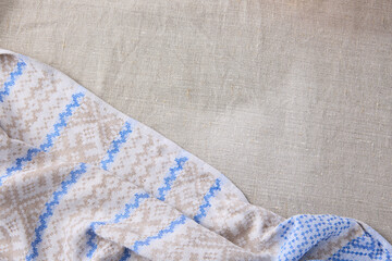 Aufkleber - Elegant Linen Tablecloth with Subtle Geometric Patterns in Soft Natural Lighting
