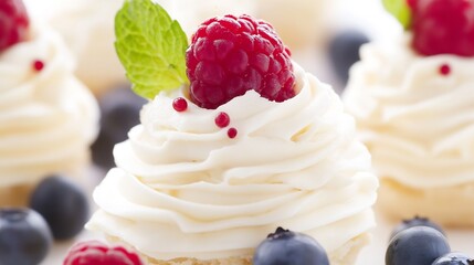 Aufkleber - Delicious raspberry and blueberry creamy dessert with mint garnish : Generative AI