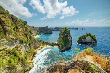 Wall Mural - Scenic cliff islands and Diamond Beach at Nusa Penida, Indonesia