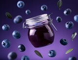 Fotografía de estudio profesional Un tarro de mermelada de arandanos está suspendido en el aire, rodeado de arandanos voladoras y visrutas de arandanos, sobre un fondo morado oscuro, con un estilo min