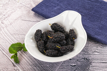 Wall Mural - Juicy sweet mulberry in the bowl