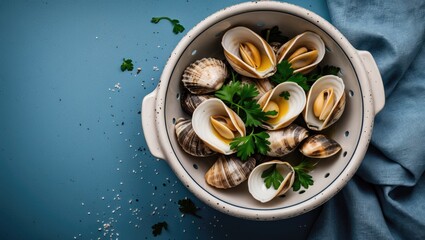 Aufkleber - Fresh Vongole Shells with Parsley in a Ceramic Colander on a Blue Background with Copy Space for Culinary or Seafood-Themed Text