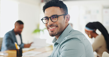 Poster - Business man, face and planning in meeting with notes for accounting, finance and revenue at startup company. Portrait of smart worker, accountant or auditor in glasses writing and smile for about us