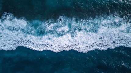 Aufkleber - Aerial view of ocean waves crashing against the shoreline in a vibrant blue sea : Generative AI