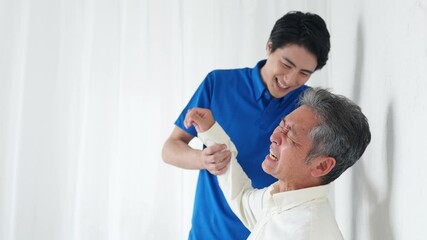 Poster - シニア、患者、男性、マッサージ、整体師、リハビリ、ストレッチ、肩痛、五十肩、治療、治療院、高齢者、中高年、肩、トレーナー、関節、笑顔、日本人、四十肩、お年寄り、老人、ケアスタッフ、ヘルパー、相談、診断、診療、理学療法士、整体、診察、介護士、介護、肩関節周囲炎、ローテーターカフ損傷、肩峰下滑液包炎、肩こり、加齢、老化、リハビリテーション、インナーマッスル、トレーニング、腱板損傷、肩蜂下インピンジメン