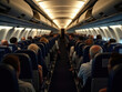 © Leonardo - Pasillo de avión repleto de pasajeros