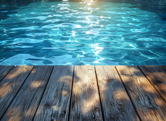 Poster - Inviting turquoise water beside weathered wooden planks creating a serene atmosphere