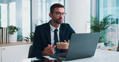 Aufkleber - Eating, laptop and businessman in office with breakfast for health, wellness or diet snack. Computer, reading and male financial manager enjoying morning meal with online investment proposal.