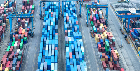 Fototapete - Aerial view of cargo containers in the shipping yard
