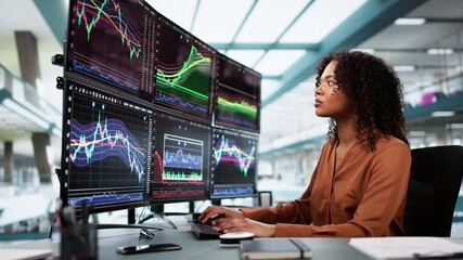 Poster - Stock Market Broker Looking At Graphs On Multiple Screens