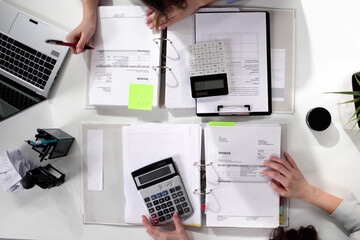 Aufkleber - female accountant working on tax audit