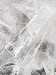 Aufkleber - Detailed macro image of salt crystals showcasing their intricate geometric patterns and transparency. close up view highlights natural beauty and complexity of these crystalline structures