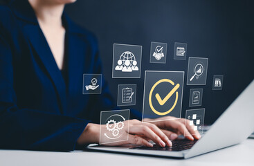 Fototapete - Digital quality control and certification concept. Businesswoman working on laptop with icons quality control, certificate, and assurance. checkmark symbol, success verification, standard compliance,