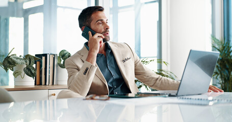Aufkleber - Businessman, phone call and laptop in office for planning, feedback or consultation for financial advice. Broker, tech or contact in agency for budget review, research pitch or economy news update