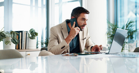 Aufkleber - Businessman, phone call and laptop in office for feedback, planning or consultation for financial advice. Broker, tech or contact in agency for budget review, research pitch or economy news update