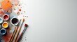 © MarioSergio - Pinceis e tinta para pintura em tela, fundo branco com espaço vazio