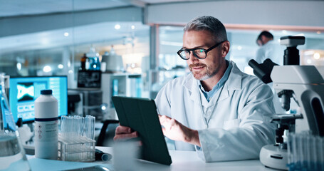 Aufkleber - Mature man, tablet and smile at lab for medical research with DNA for human genome sequence. Person, touchscreen and clinical trial with application, results and review notes for pharmaceutical job