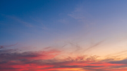 Wall Mural - evening sky, colorful sky and dramatic sunset,majestic sunlight cloud fluffy, idyllic horizon nature