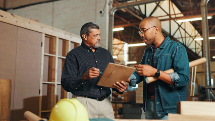 Aufkleber - Clipboard, teamwork or people in carpentry workshop for factory, check inventory or furniture production. Woodworking, carpenter or project progress update for timber, lumber or construction business