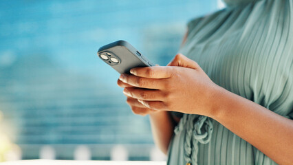 Aufkleber - City, phone and hands of business woman for networking, social media and website for contact. Professional, corporate and person on smartphone for text message, email and online in town for travel.