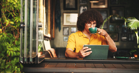 Aufkleber - Student, drink and tablet with man in cafe on campus for college research, education or learning portal. University website, reading and coffee with person in restaurant for online and scholarship