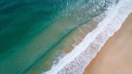 Leinwandbilder - Aerial view of turquoise ocean waves gently crashing onto a serene sandy beach under bright sunlight : Generative AI