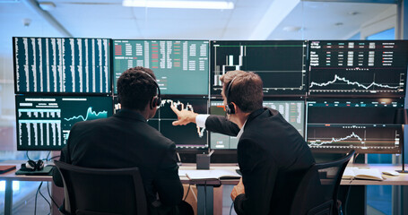 Aufkleber - Computer screen, finance or people pointing for stock market, financial analytics and trading. Fintech, office and back of business men on monitor for online investment, revenue charts and statistics