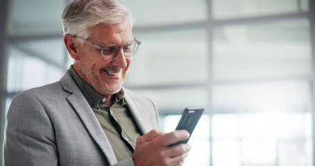 Fototapete - Smile, mature businessman and ceo with phone in office for networking, investment or reading financial news. Mobile, corporate executive and check email for profit, private equity or venture capital