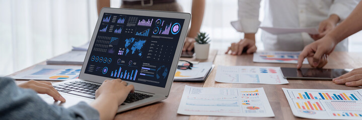 Leinwandbilder - Business data dashboard provide business intelligence analytic for marketing strategy planning brisk with big data set to analyze customer demands and foreseeing business future