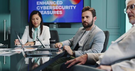 Aufkleber - Presentation, meeting and business people in office for cybersecurity training, workshop and info. Professional, corporate and workers with monitor for data protection, digital security and safety