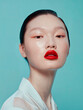 © PALASTIQUE - portrait de jeune femme asiatique avec rouge à lèvre intense, éditorial beauté cosmétique, soin de la peau et des cheveux, maquillage léger, soin d'hydratation et protection de la peau et des lèvres