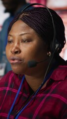 Poster - vertical video customer center employee gesturing loud colleague to quiet down during conversation w