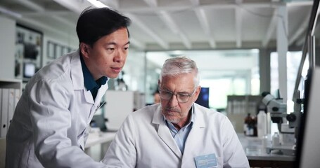 Leinwandbilder - Discussion, scientist and men with computer, lab and collaboration for medical research and treatment. Pharmaceutical, teamwork and people with tech for healthcare, info and ideas for breakthrough