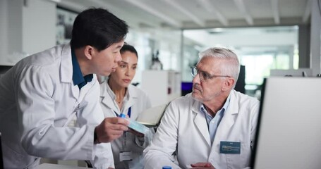 Leinwandbilder - Collaboration, computer and sample with scientist people in laboratory for development or discussion. Healthcare, medical and research with group at work on science breakthrough for innovation