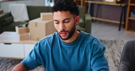 Aufkleber - Box, laptop and small business with man in living room of home for freelance delivery or distribution. Computer, documents and logistics with supply chain entrepreneur in apartment for remote work
