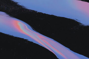 Poster - Abstract Fluid Art: A captivating display of abstract fluid art showcases a vibrant blend of iridescent colors, creating a mesmerizing and dynamic visual experience.