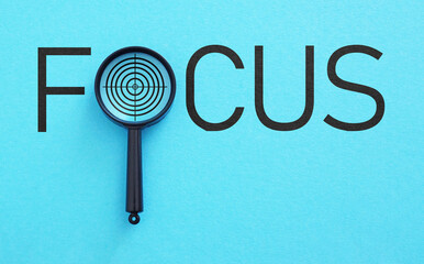 Poster - Focus on solution and target goal as business concept. Focus on results