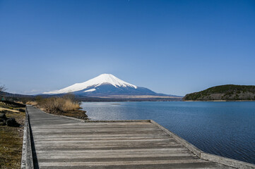 Poster - 山梨県の山中湖と富士山