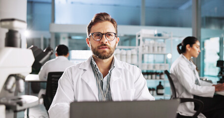 Aufkleber - Thinking, laptop and science with man in laboratory for clinical trail, reflection and research. Medical journal report, vision and pharmacy drug development with person for healthcare and idea