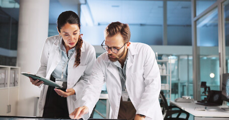 Aufkleber - Scientist, people and meeting with tablet for review, medical research or innovation. Technology, interactive display and clinical biotech partnership for science, teamwork study or results.