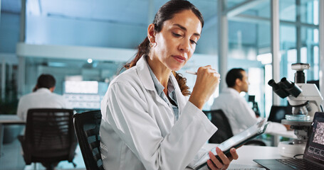 Fototapete - Clipboard, research and science with woman in laboratory for healthcare, medical or pharmaceutical innovation. Microscope, study and thinking with mature scientist in clinical trial for development