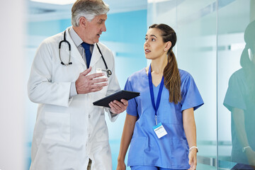 Aufkleber - Teamwork, tablet or doctor with nurse at hospital for surgery schedule, planning or learning support. Clinic, healthcare and mature mentor surgeon with intern for digital app, checklist or teaching