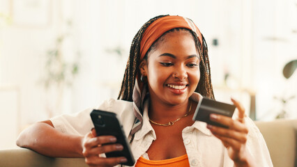 Aufkleber - Smile, black woman and phone with credit card at house for payment, online shopping and bank information. Person, mobile and pin for financial transaction, ecommerce purchase and investment website